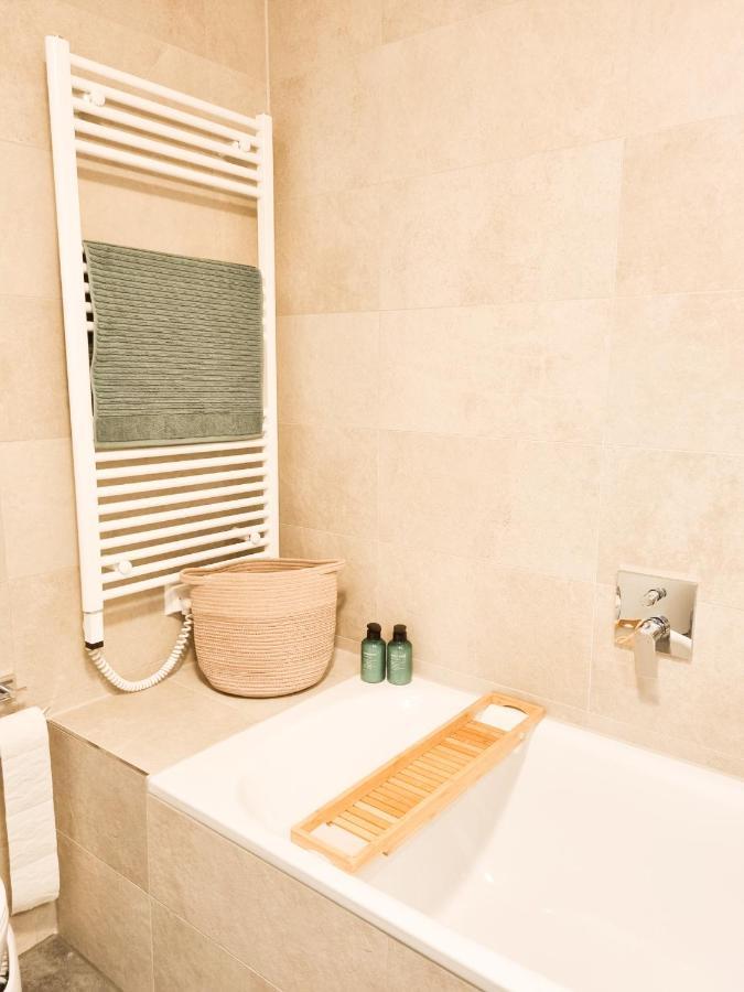 Orangehome: Waldlichtung - Zentral Zwischen Therme Und Stadtmitte Bad Aibling Dış mekan fotoğraf